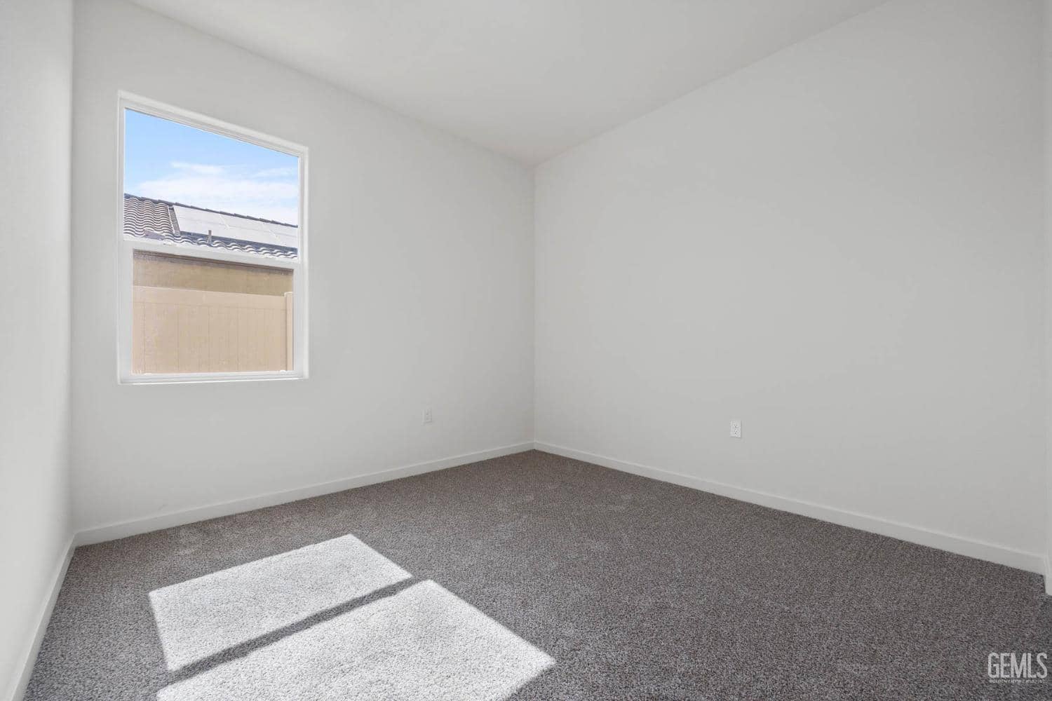7937 Blueberry Avenue — photo 6
