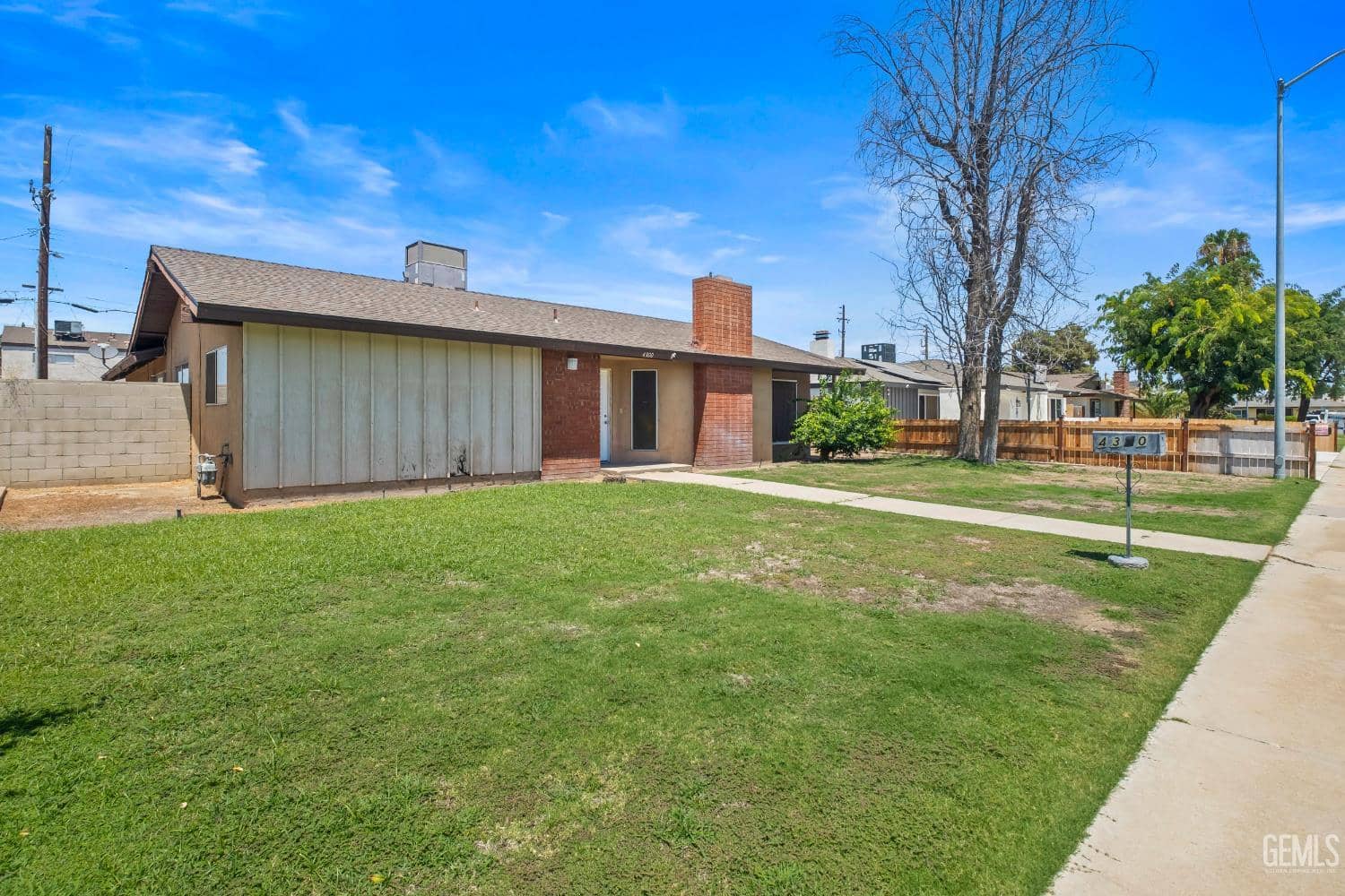 4300 Starling Drive — photo 4