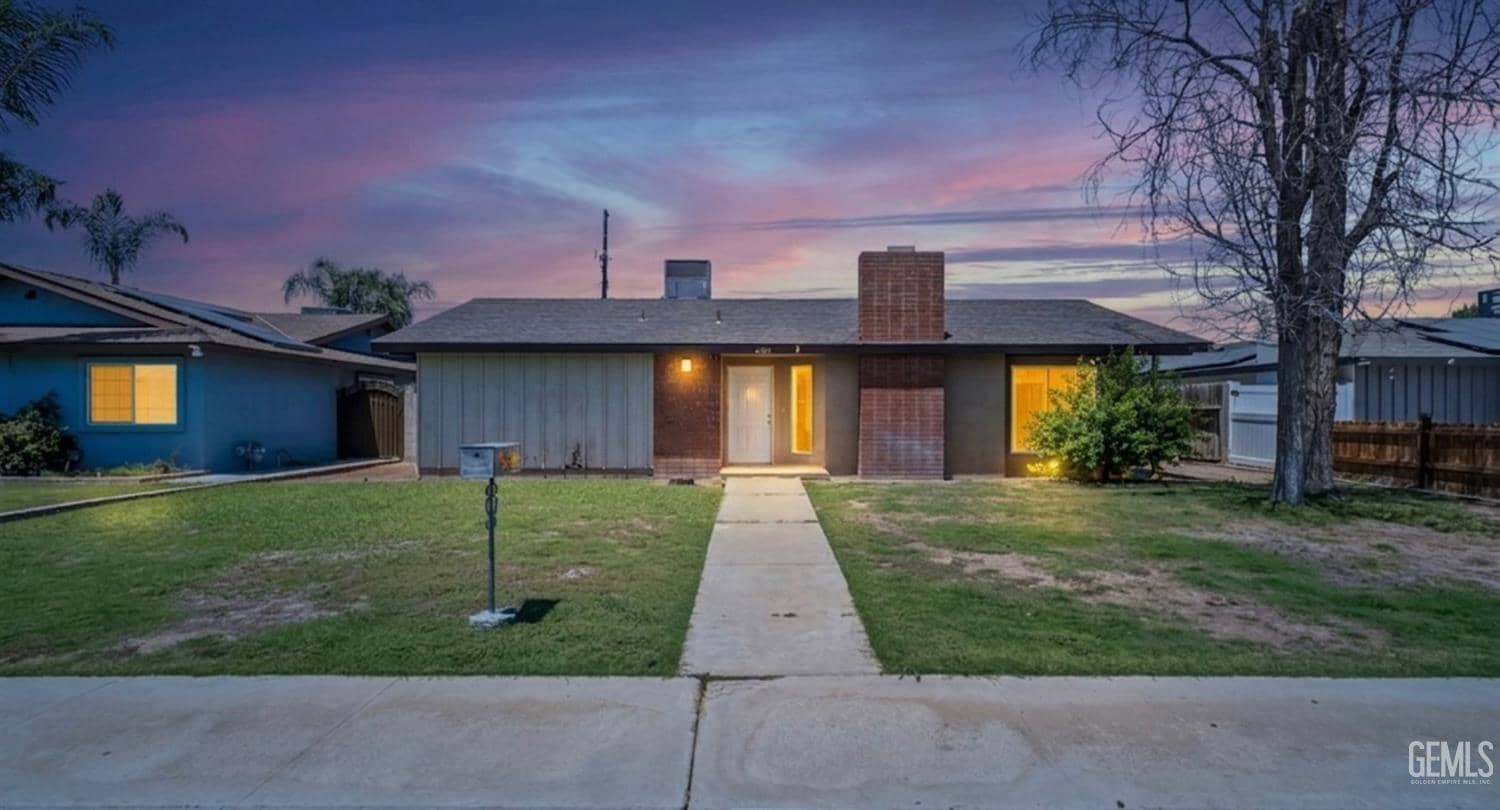 4300 Starling Drive
