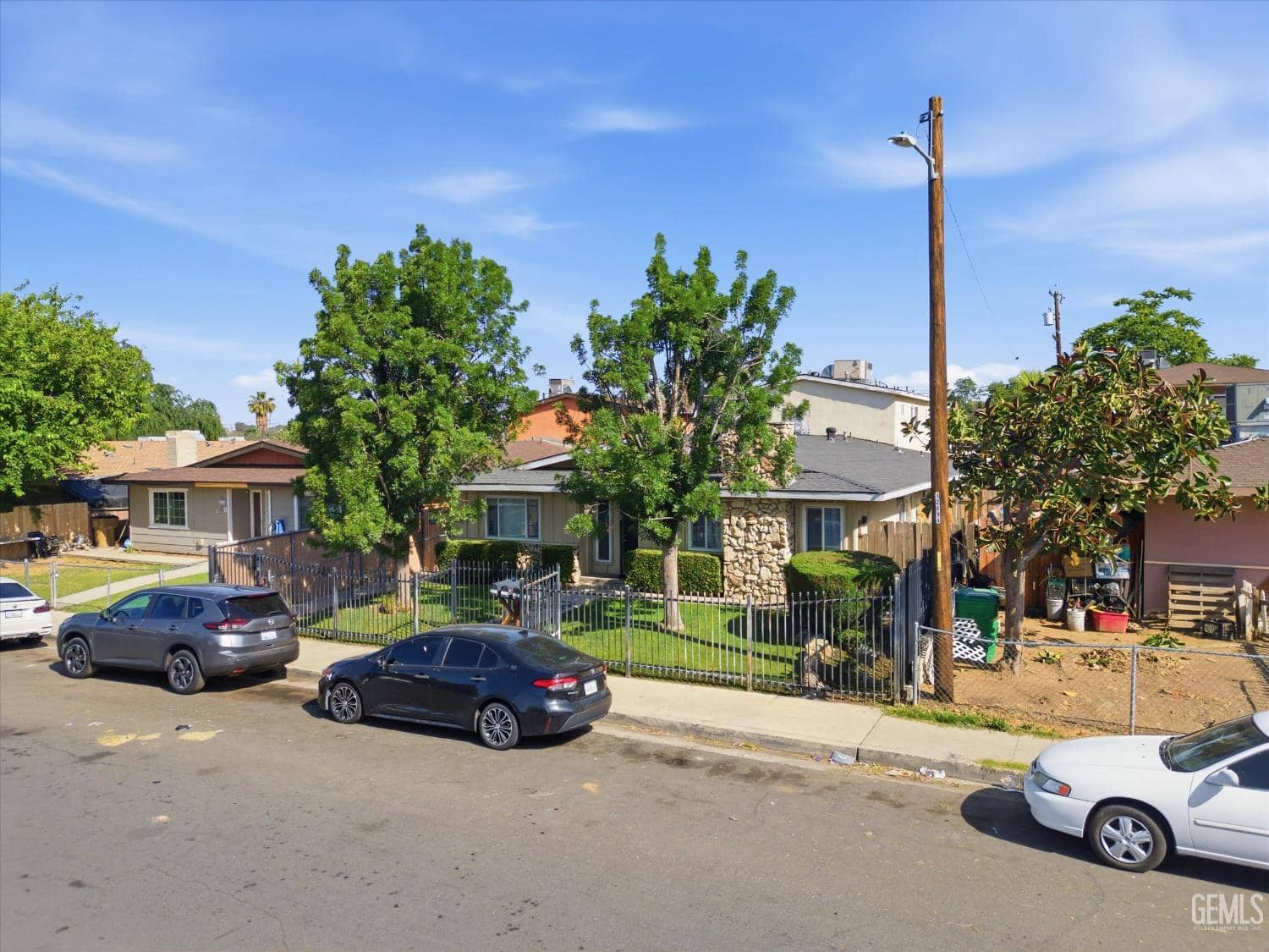 712 Knotts Street — photo 4