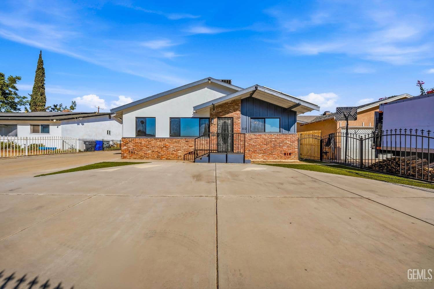 112 Sequoia Drive