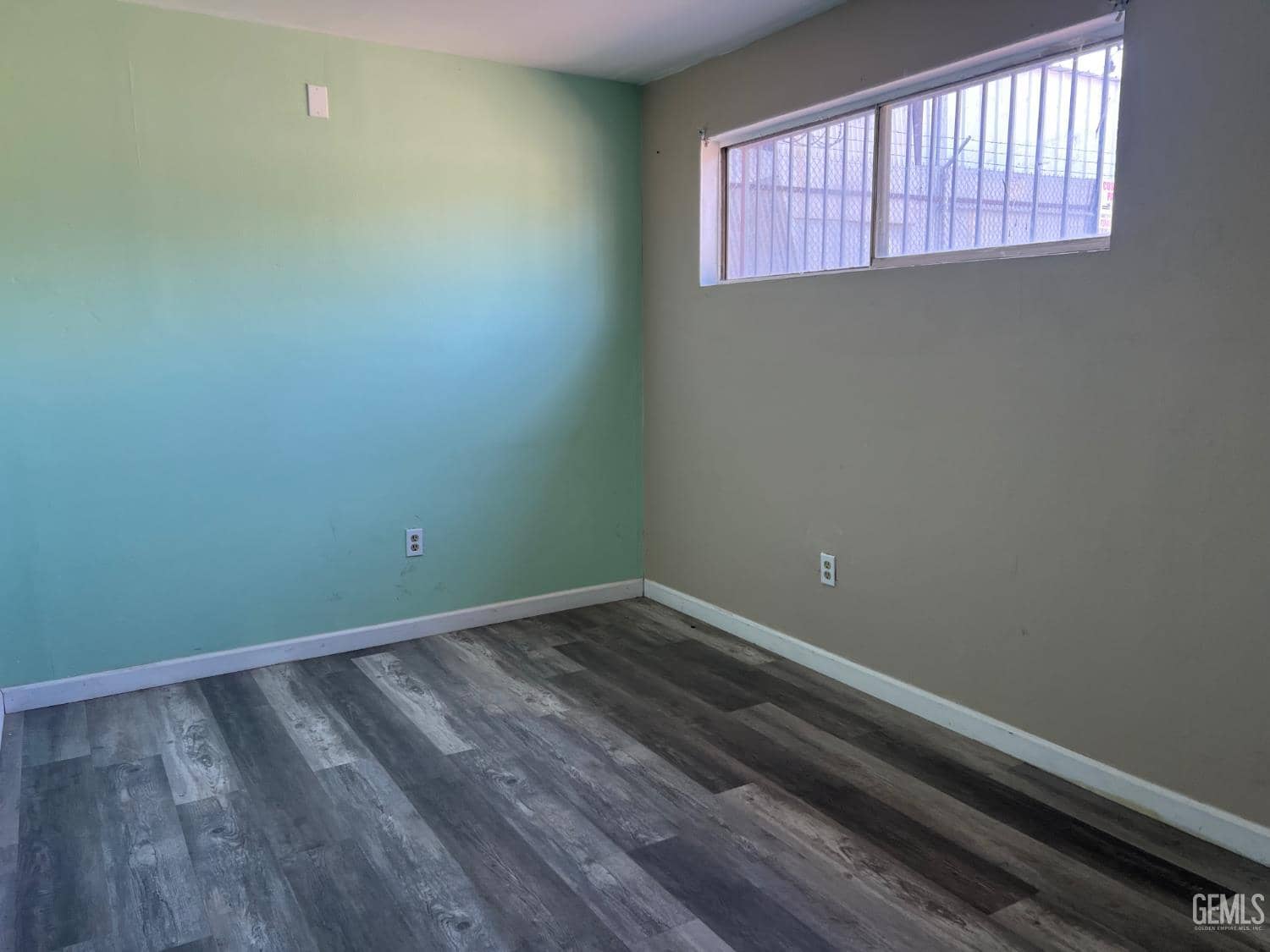 2119 E California Avenue — photo 5