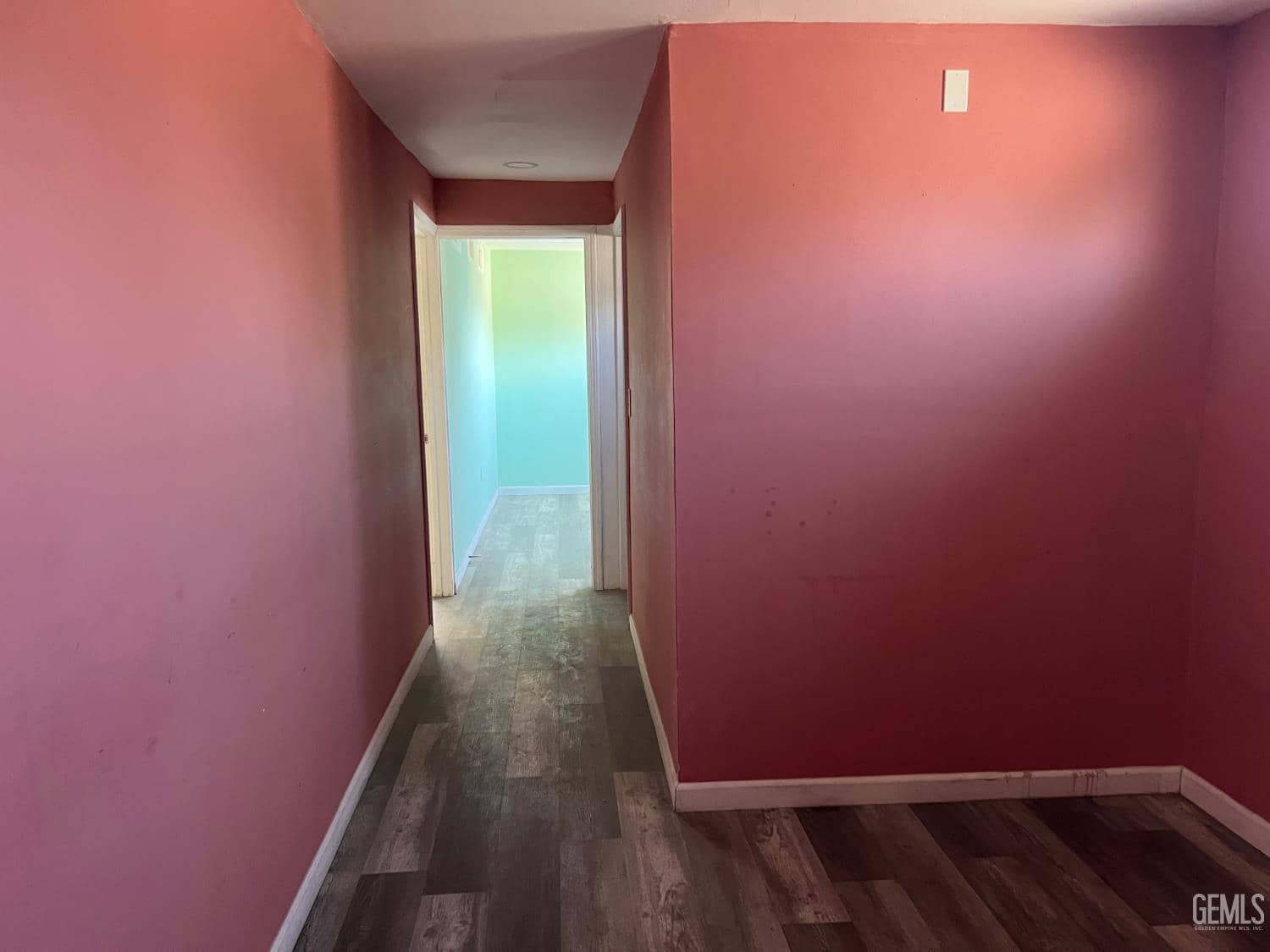 2119 E California Avenue — photo 3