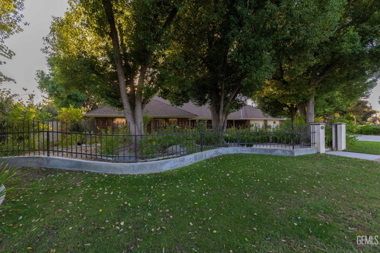2201 Haggin Oaks Boulevard — photo 5