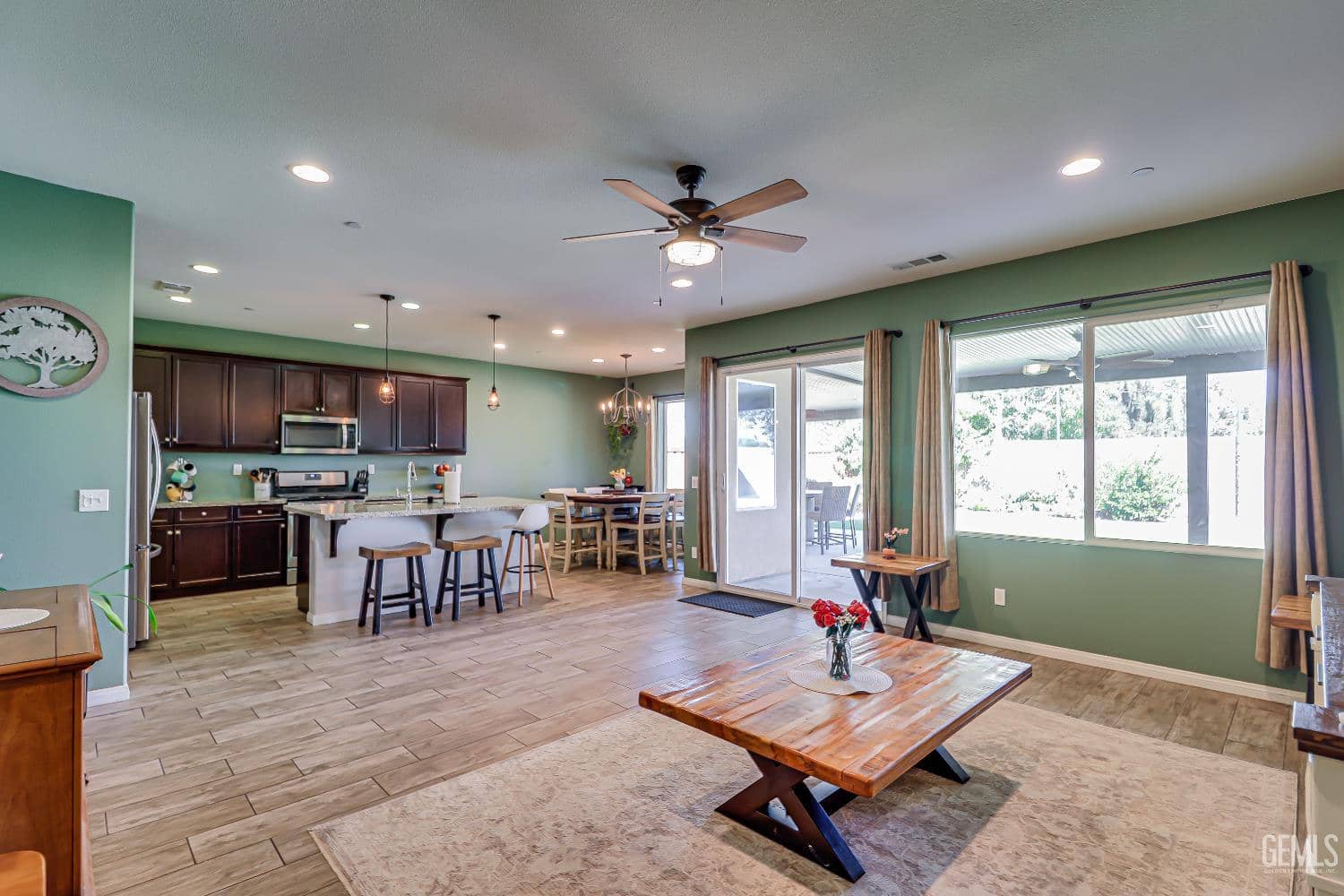 9804 Sentinel Peak Place — photo 6