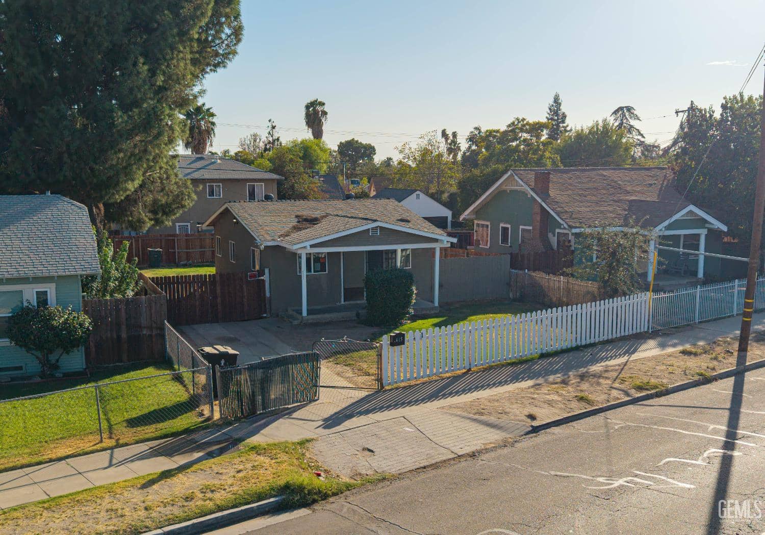 415 Bernard Street — photo 3