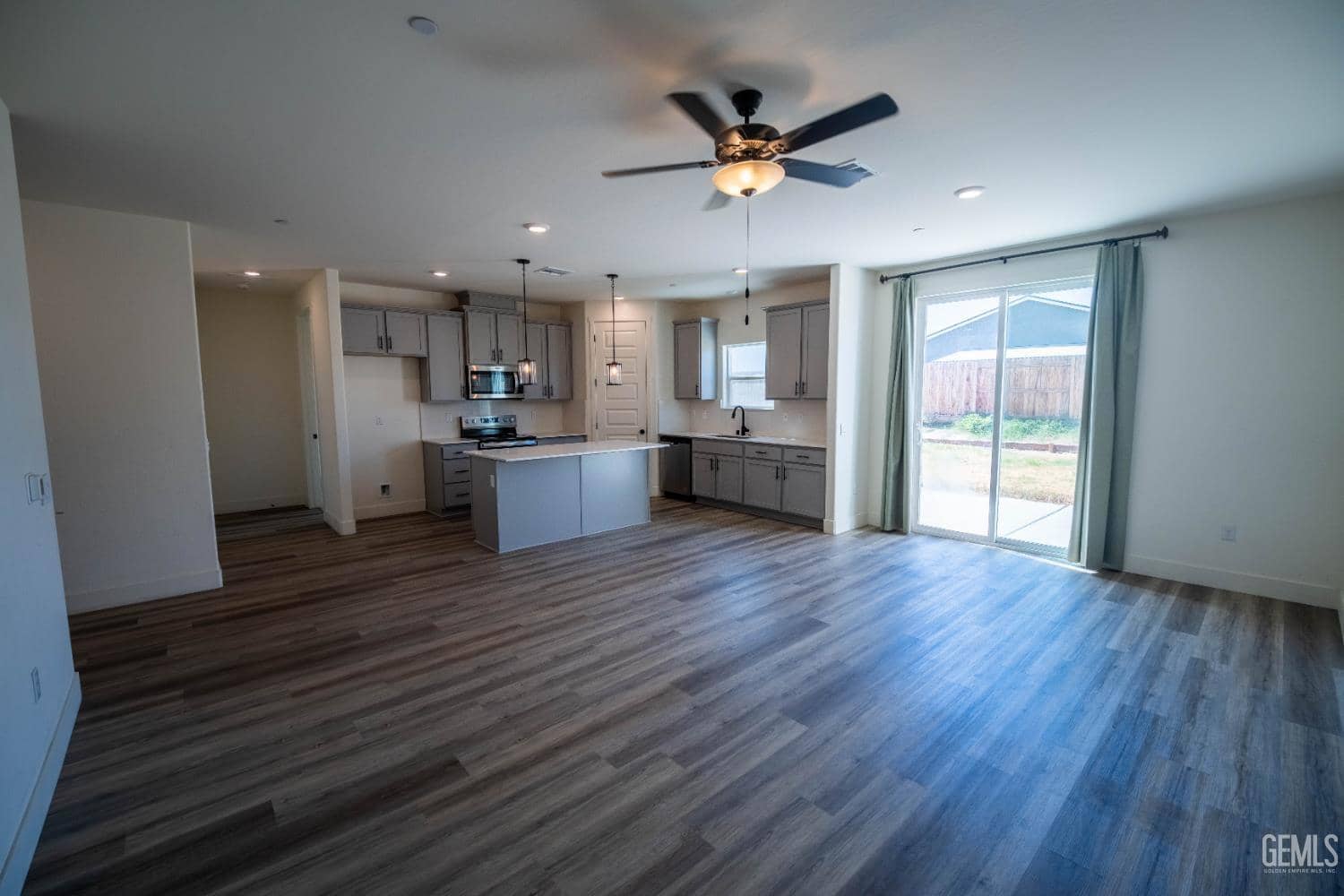 9007 Miranda Garden Street — photo 6