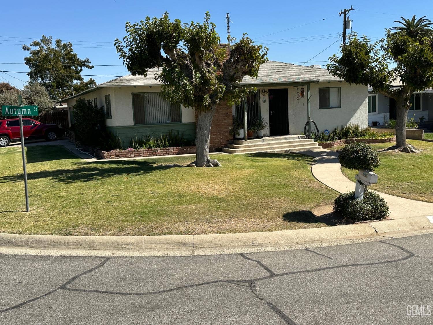 2313 Autumn Street