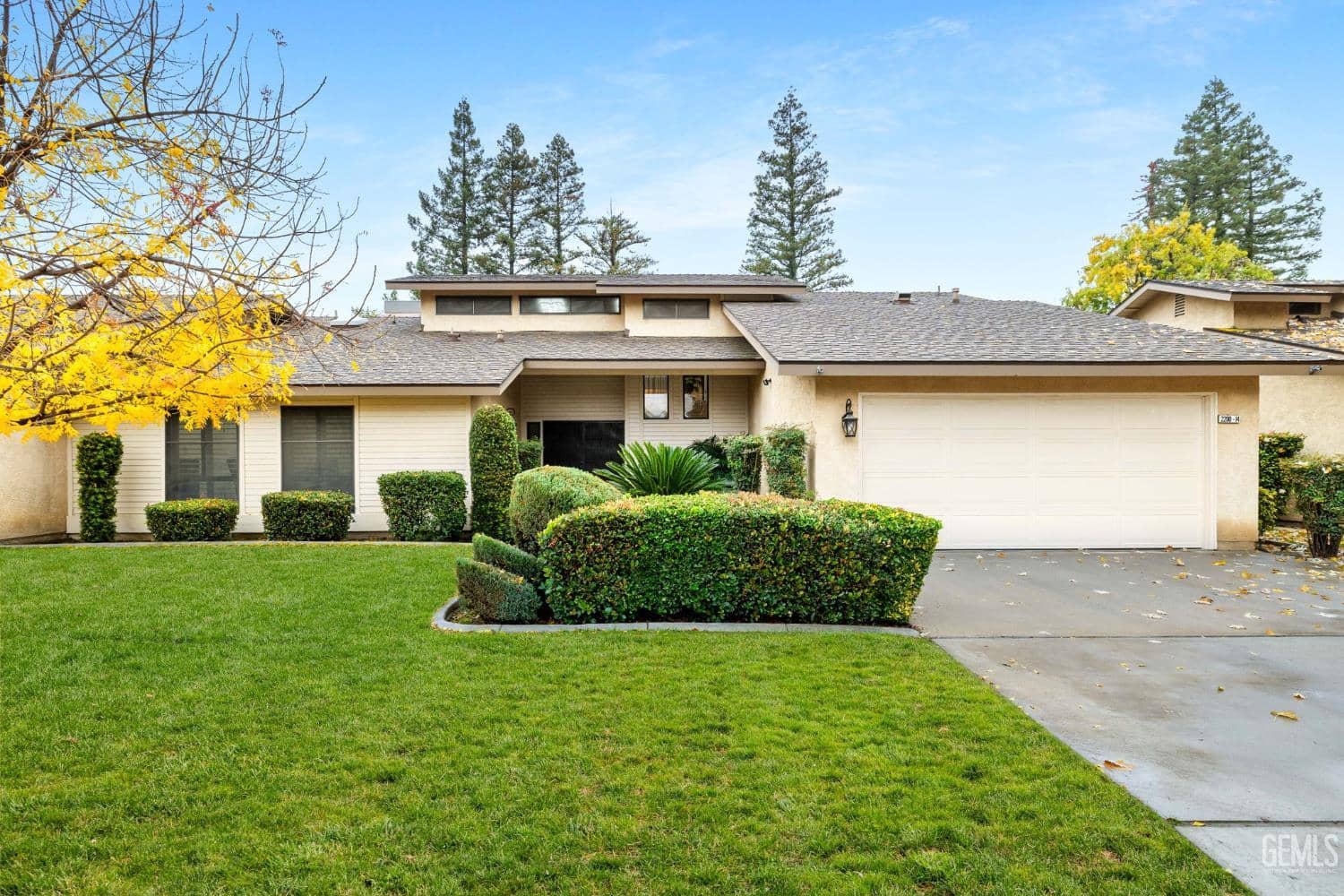 2200 El Portal Drive — photo 4