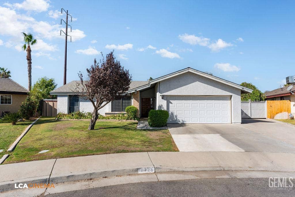 8425 Stuart Court — photo 2